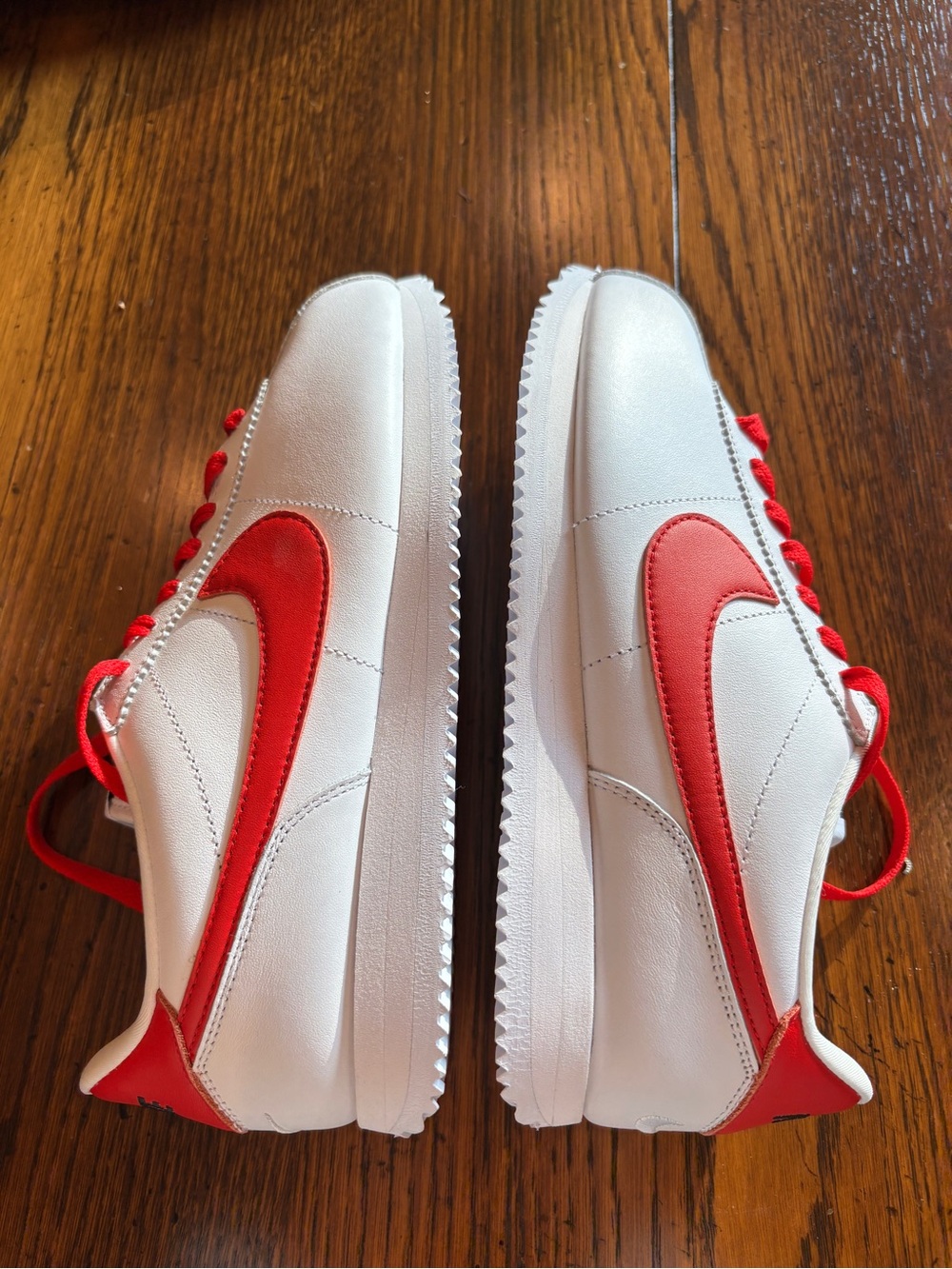 Nike White and Red Classic Cortez Sneakers-brand new, size 8 - Picture 4 of 5